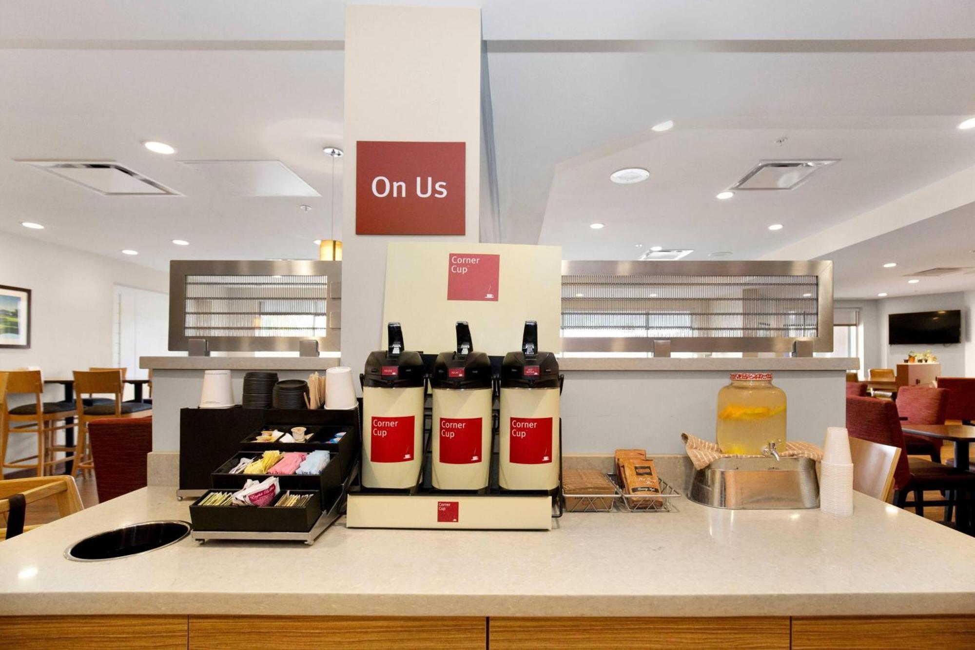 Towneplace Suites By Marriott Pittsburgh Harmarville Buitenkant foto