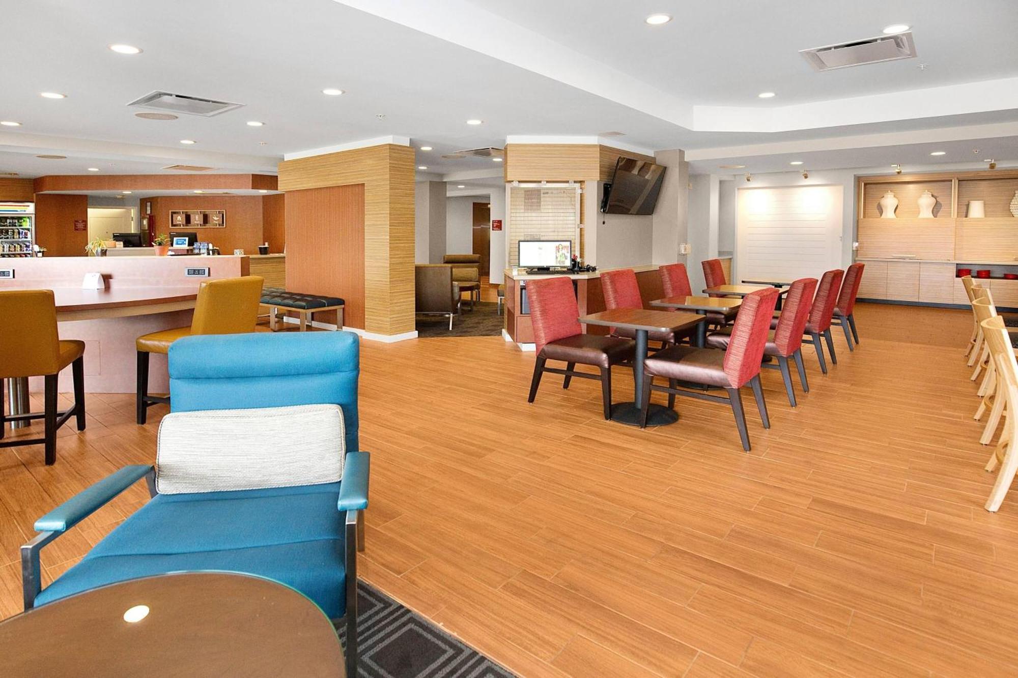 Towneplace Suites By Marriott Pittsburgh Harmarville Buitenkant foto