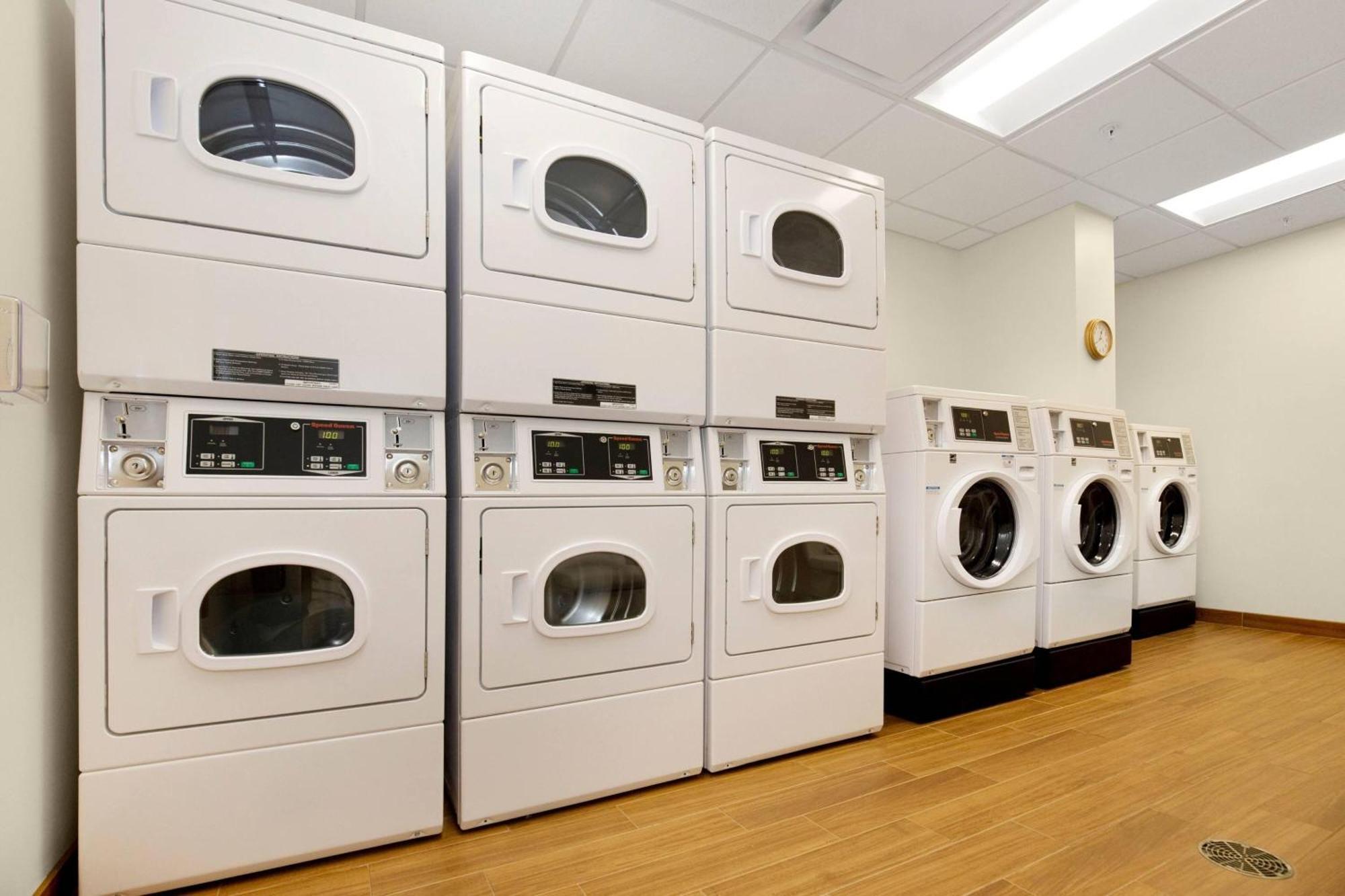 Towneplace Suites By Marriott Pittsburgh Harmarville Buitenkant foto