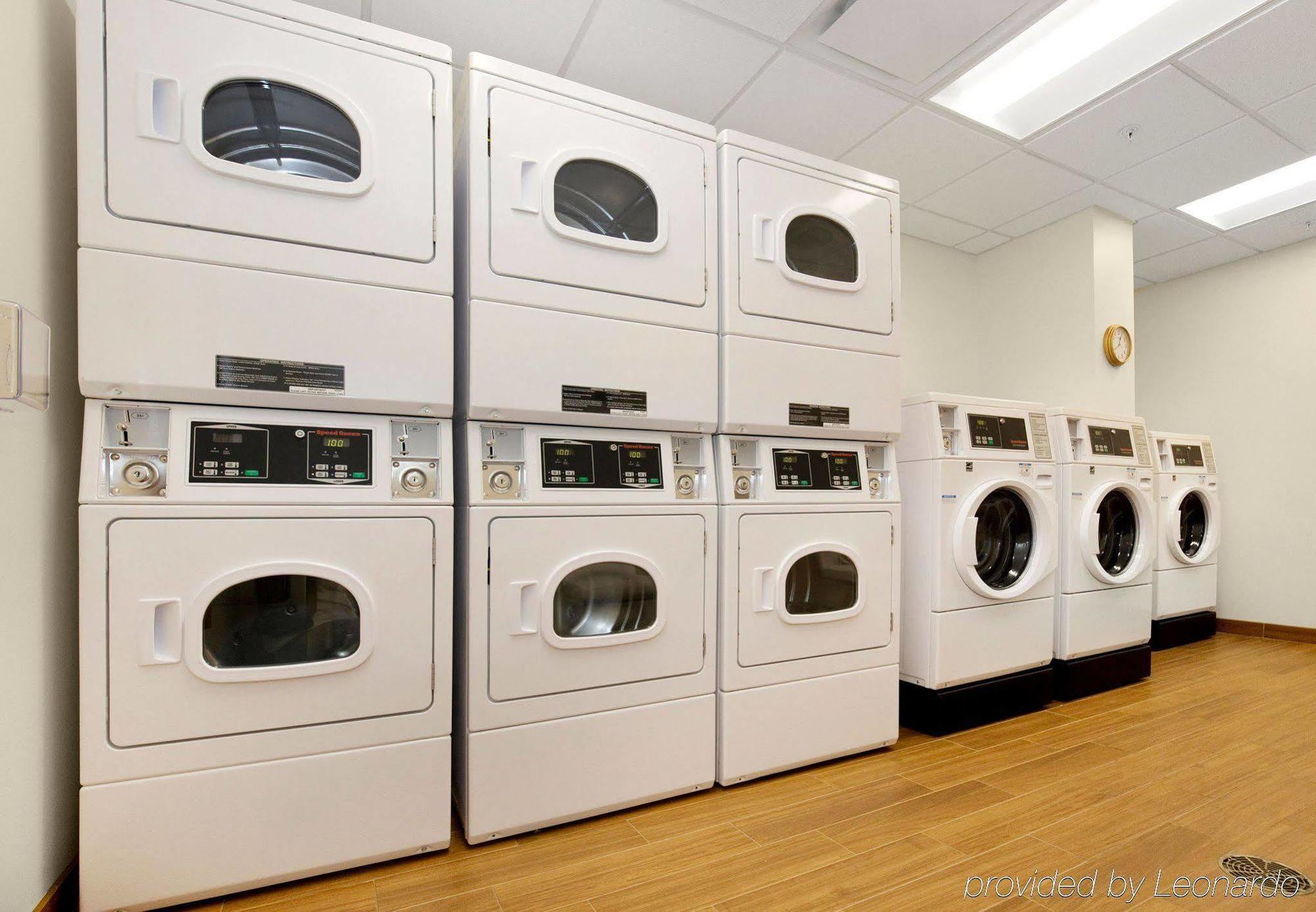 Towneplace Suites By Marriott Pittsburgh Harmarville Buitenkant foto
